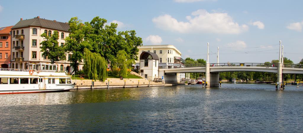 Pension Havelfloß Brandenburg an der Havel Exterior foto